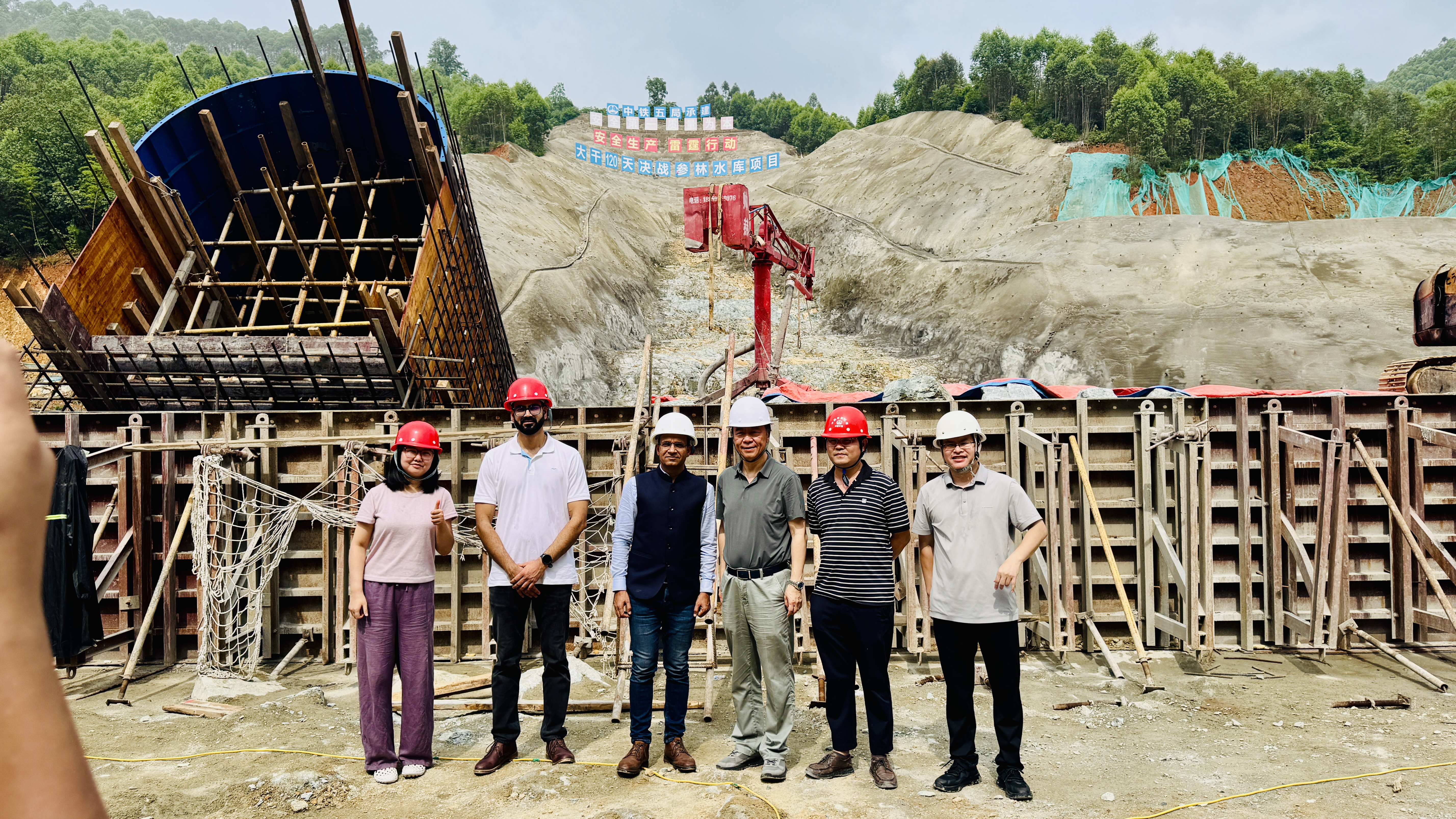 RFC dam site group photo 2